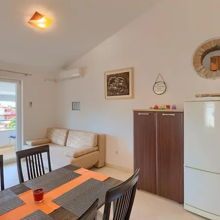 Fuer 4 Personen Ca 50 Qm In Fazana, Istrien Istrische Riviera Apartman *