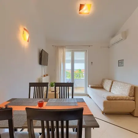 Apartman Fuer 4 Personen Ca 50 Qm In Fazana, Istrien Istrische Riviera Fažana